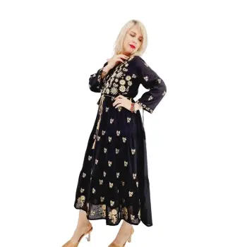 Rochie Traditionala cu broderie Sara 4 imagine