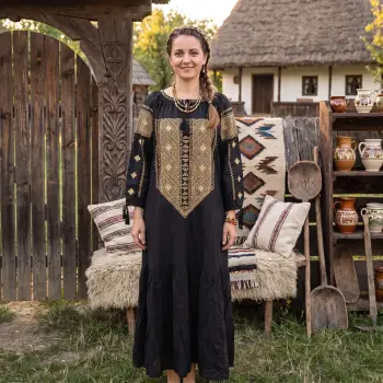 Rochie Traditionala Isabela 2 imagine