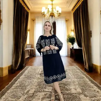 Rochie Traditionala Mihaela 9 imagine