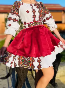Rochie Traditionala stilizata cu Laura 12 imagine