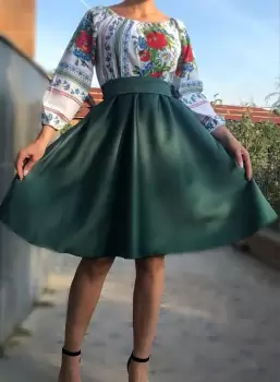 Rochie Traditionala stilizata cu maci 12 imagine