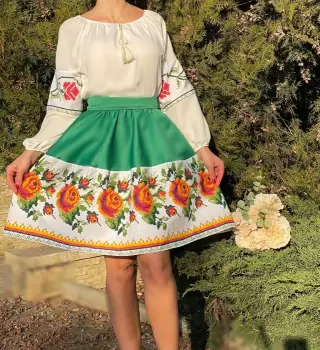 Rochie Traditionala stilizata cu motive florale Maria imagine