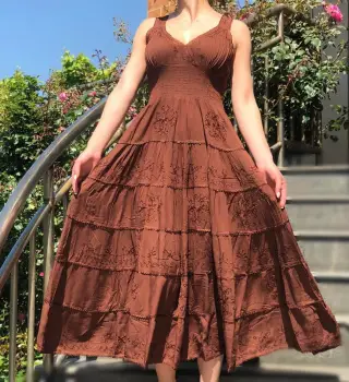 Rochie Vaporoasa Brandusa 7 imagine