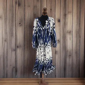 Rochie vaporoasa din vascoza cu imprimeu abstract albastru imagine