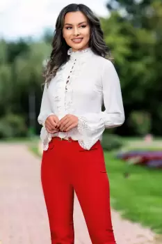 Bluza alba din voal accesorizata cu volanase si dantela imagine