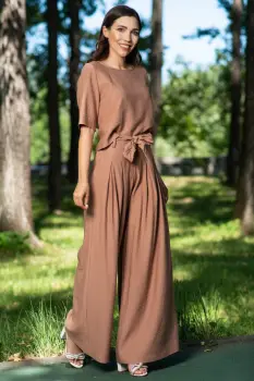 Compleu dama bej din vascoza cu pantaloni evazati imagine