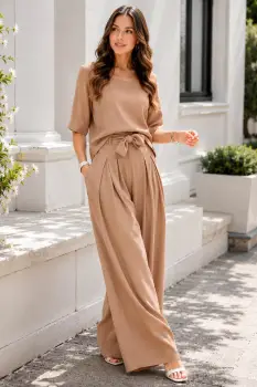 Compleu dama bej din vascoza cu pantaloni evazati imagine