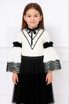 Imbracaminte traditionala copii imagine