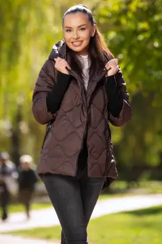 Geaca dama maro matlasata Medeea cu mansete din tricot si gluga imagine