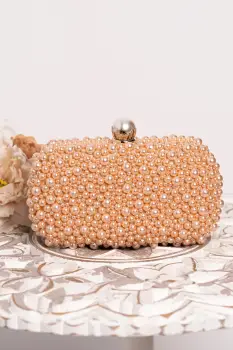 Geanta eleganta Elsa champagne decorata cu perle sidefate imagine