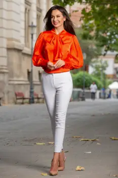 Pantaloni albi conici cu talie inalta imagine