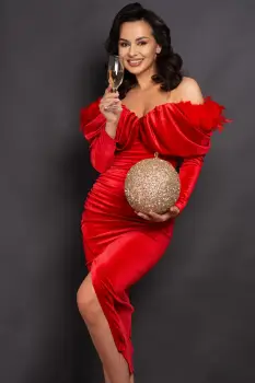 Rochie de ocazie rosie Amora midi cu umeri cazuti si fulgi imagine