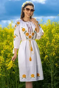 Rochie traditionala alba Alessia din bumbac cu broderie florala imagine