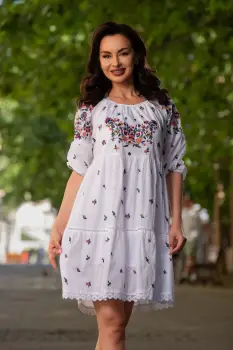 Rochie traditionala alba din bumbac Flavia in clos cu flori multicolore brodate imagine