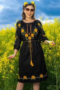 Rochie traditionala neagra Alessia din bumbac cu broderie florala imagine
