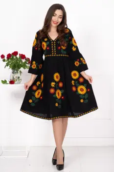 Rochie traditionala neagra Angelica cu floarea soarelui brodata imagine