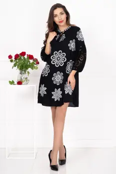 Rochie traditionala neagra Natasha cu flori brodate si maneci perforate imagine