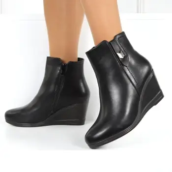 Botine imblanite Onera imagine