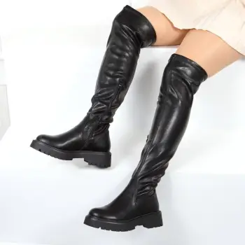 Cizme inalte imagine