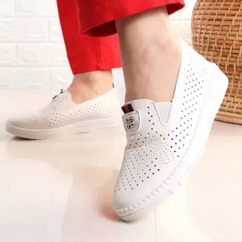 Pantofi bej usori Larioni imagine