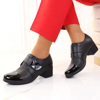 Pantofi cu toc patrat Neriza imagine