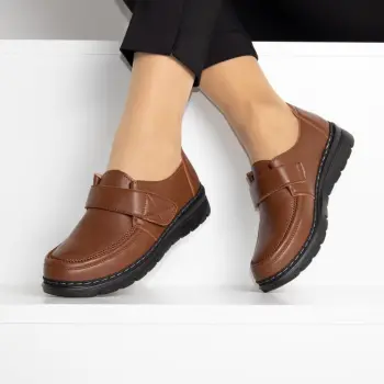 Pantofi maro usori Elisia imagine