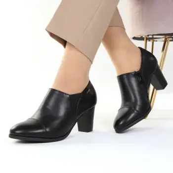 Pantofi negri cu toc Mellan imagine