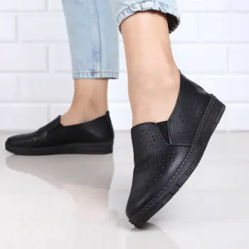 Pantofi negri perforati Dobrana imagine