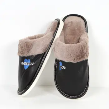 Papuci negri Isada imagine