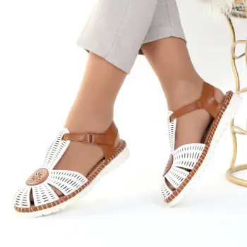 Sandale albe inchise in fata Lani imagine