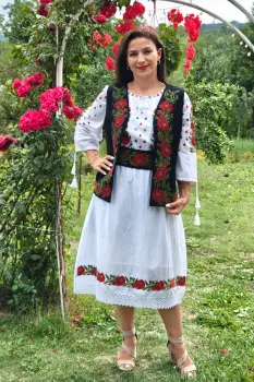 Costum Vesta, Brau si Rochie Minodora imagine