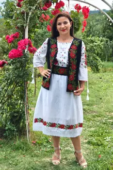 Costum Vesta, Brau si Rochie Minodora imagine