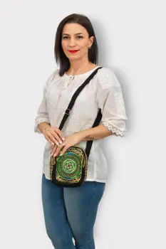 Geanta brodata traditional 5 imagine