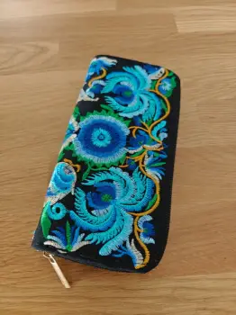 Portofel cu motive traditionale 19 imagine