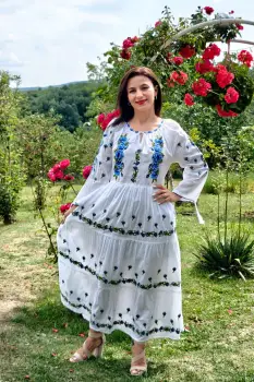 Rochie Traditionala Edera 22 imagine