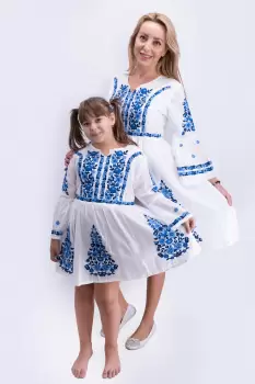 Rochie traditionala fetite Fiorela 10 imagine