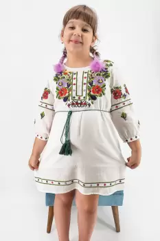 Rochie traditionala fetite Maria 9 imagine