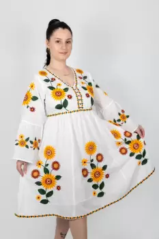 Rochie Traditionala Flora 3 imagine