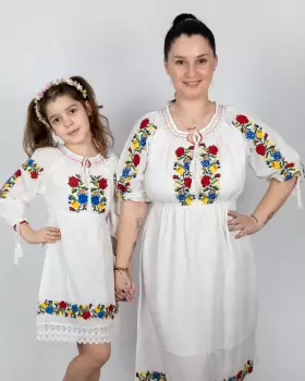 Rochie Traditionala Luminita 6 imagine