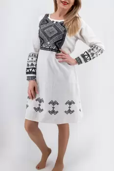 Rochie Traditionala Roza 2 imagine