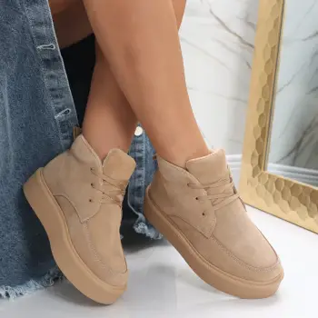 Ghete dama Bej din Piele Naturala Intoarsa Risna imagine