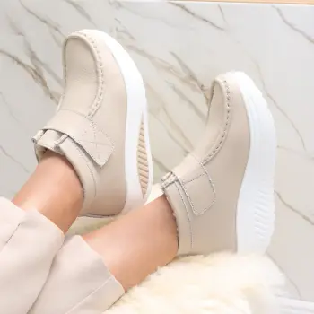 Ghete Dama Imblanite Bej din Piele Naturala Dasian imagine