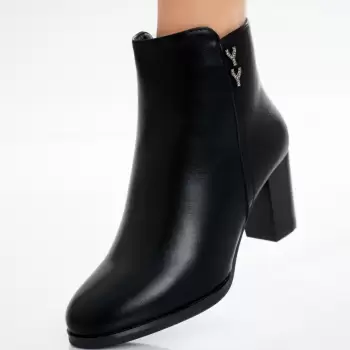 Ghete Dama Imblanite Negre din Piele Ecologica Berta imagine