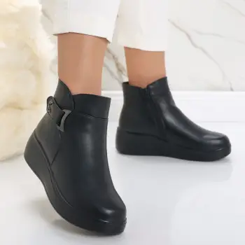 Ghete dama Imblanite Negre din Piele Ecologica Delisa imagine