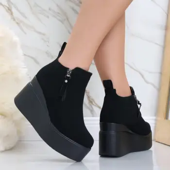 Ghete Dama Imblanite Negre din Piele Ecologica Intoarsa Jesia imagine