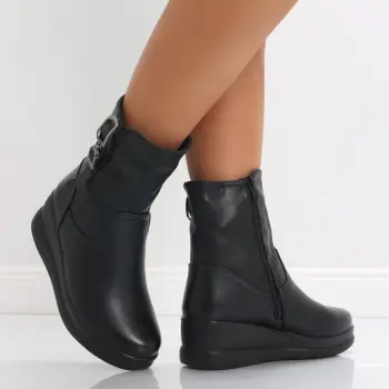 Ghete Dama Imblanite Negre din Piele Ecologica Rifac imagine