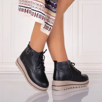 Ghete dama mblanite Negre din Piele Naturala Galesia imagine