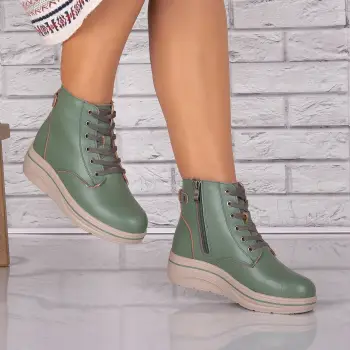 Ghete dama mblanite Verzi din Piele Naturala Aintzane imagine