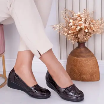 Pantofi dama cu platforma Bordo din Piele Ecologica Lacuita Tara Croco imagine