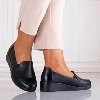 Pantofi dama cu platforma Negri din Piele Ecologica Etoma imagine